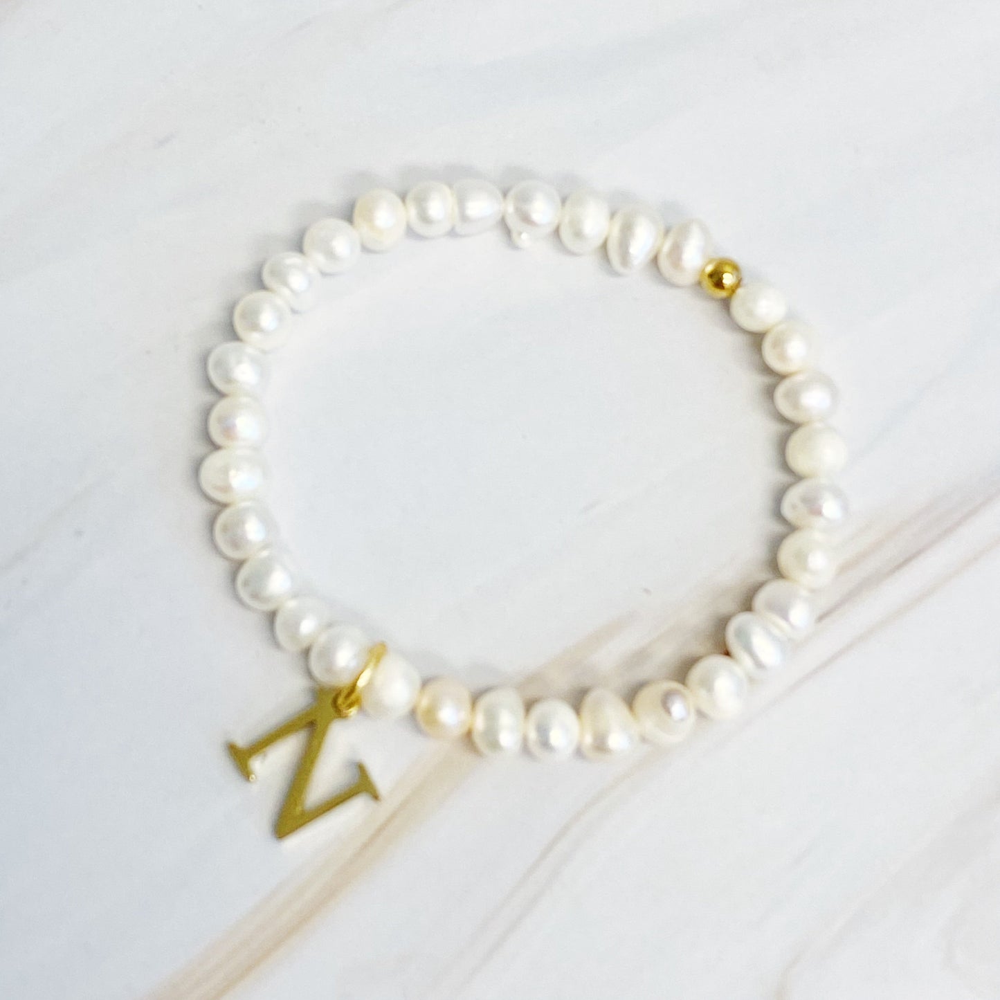 Freshwater Pearl Charm Bracelet - Demuura