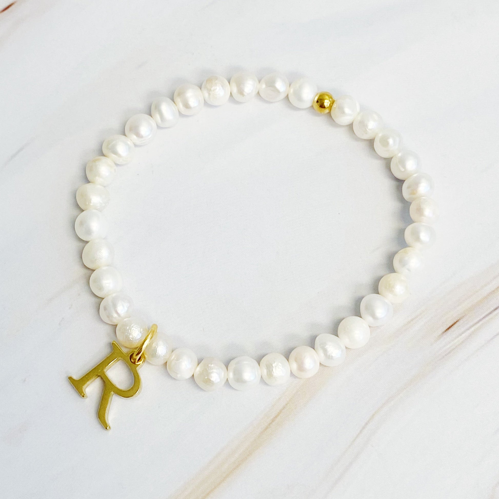 Freshwater Pearl Charm Bracelet - Demuura