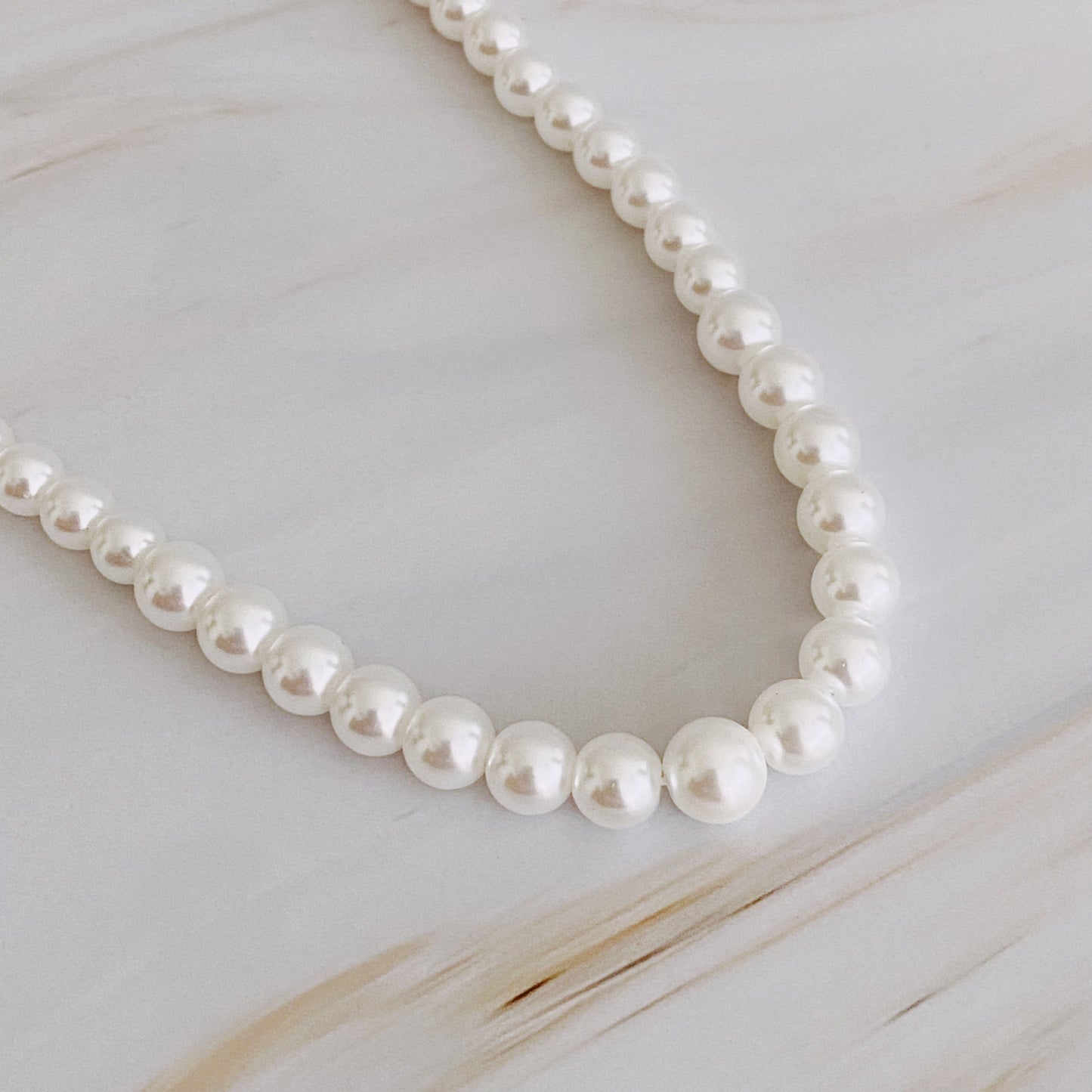 Queen Liz Graduated Pearl Necklace - Demuura