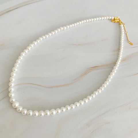 Queen Liz Graduated Pearl Necklace - Demuura