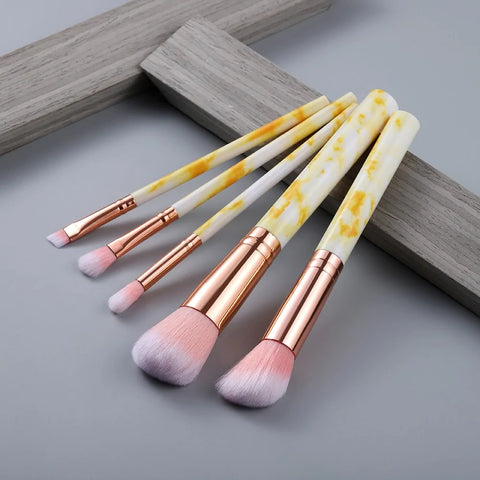 Demure Brush Sets